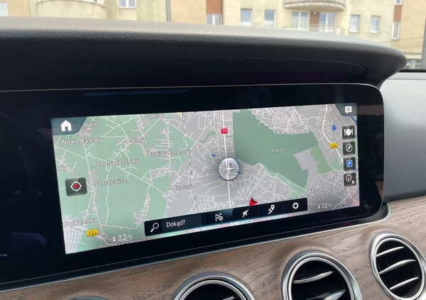 Mercedes-Benz Klasa E cena 159000 przebieg: 73988, rok produkcji 2020 z Piaseczno małe 352